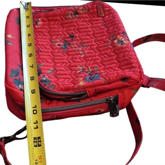 Lug Ranger Red Boquet Floral Quilted Puffer Crossbody Bag Excellent Condition - Picture 13 of 13